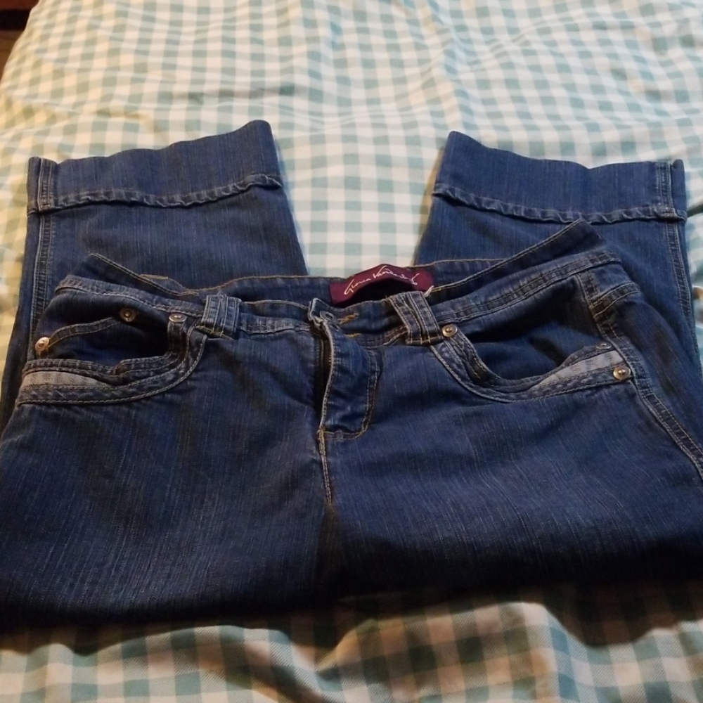 Gloria vanderbilt jean capris. Size 8